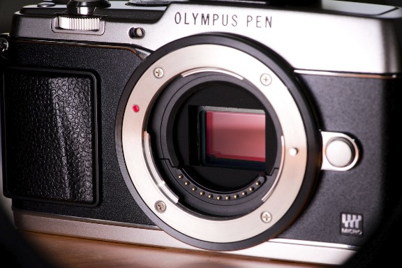 Full Frame vs. APS-C and Micro Four Thirds, and What Crop Factor Actually Means