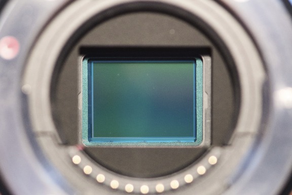 Full Frame vs. APS-C 1