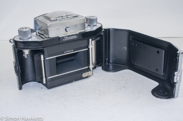 Exakta Exa version 4 - back open