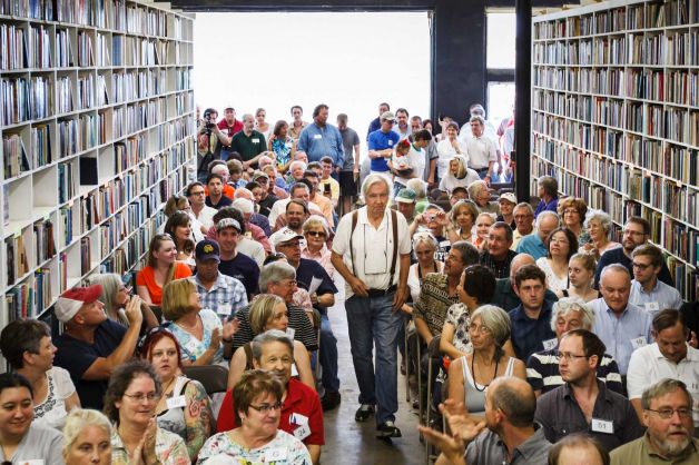 Larry McMurtry, the famed Texas novelist, screenwriter and bookseller, who won a Pulitzer Prize for his book \