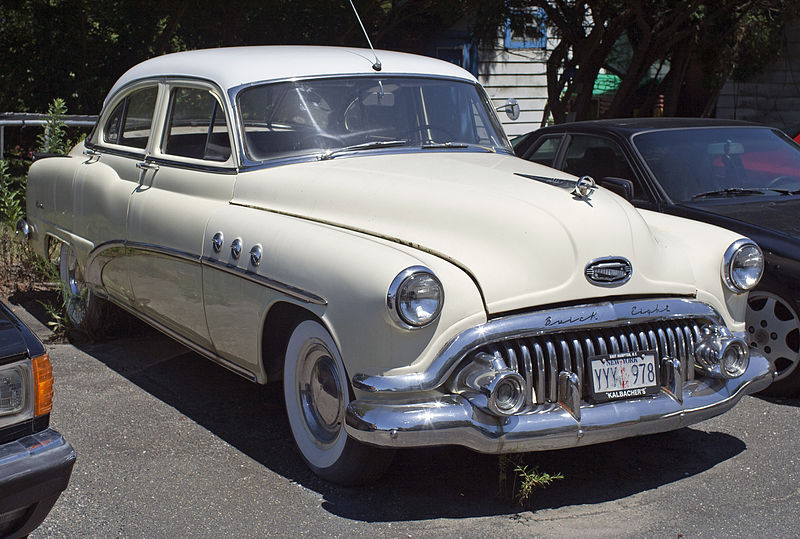File:1952 Buick Special DeLuxe Series 40D.jpg
