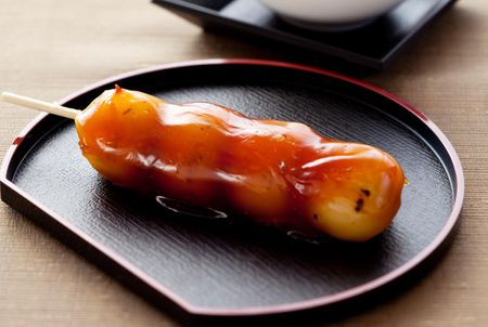 Mitarashi kushi dango