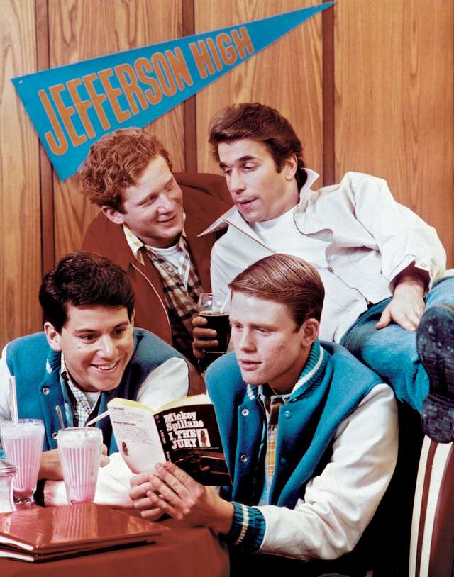 (Clockwise from lower left) Actors Anson Williams as Potsie, Don Most as Ralph, Henry Winkler as Fonzie, and Ron Howard as Richie on the television show Happy Days.