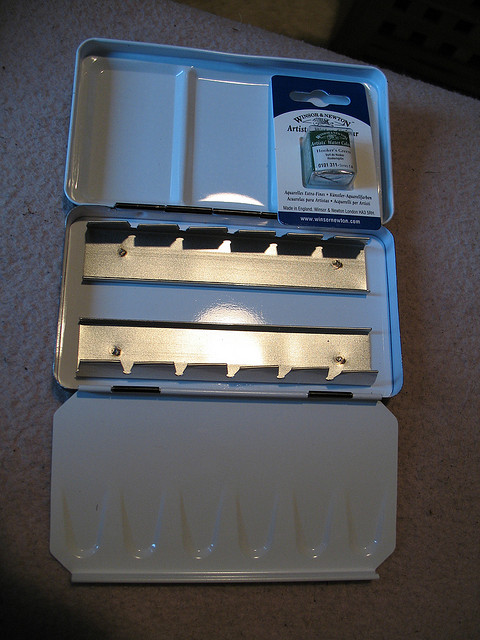Small watercolour box.