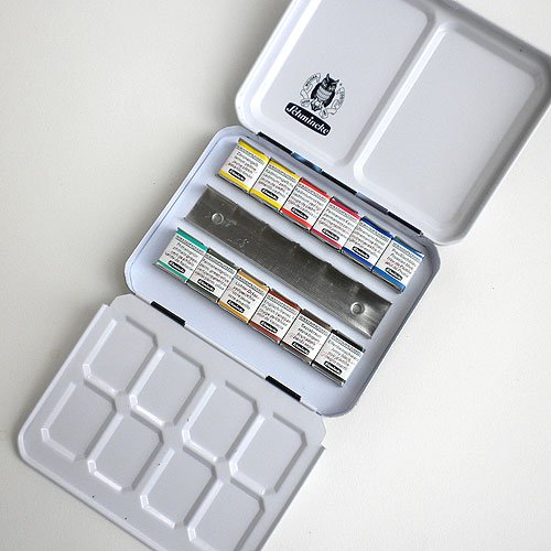 Schmincke 18 half pan watercolour box