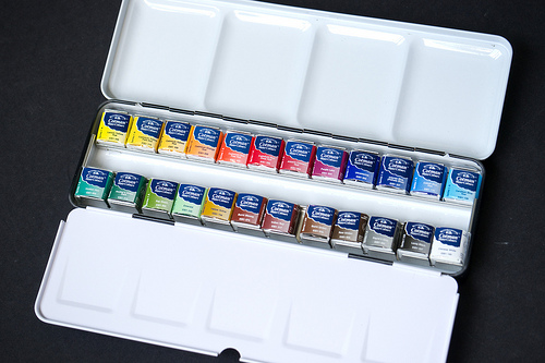 Winsor & Newton Cotman WaterColours Metal Sketchers' Box