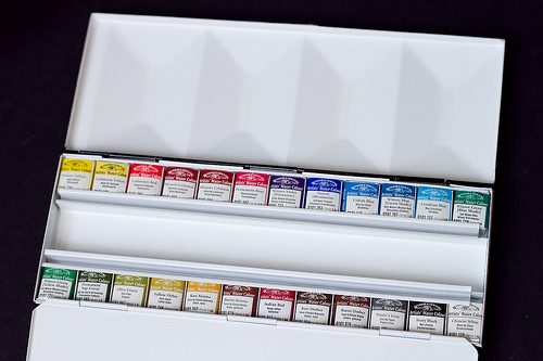 Winsor & Newton Artists' Watercolours - Heavyweight Enamelled Box - 24 half pans