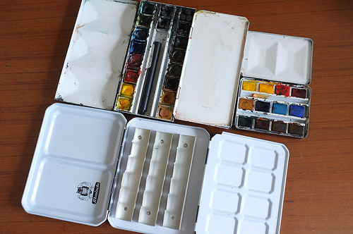 Schmincke 18 half pans watercolour box