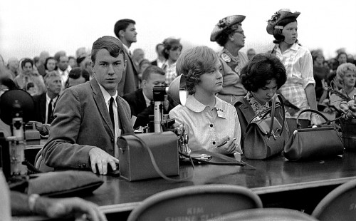 Jim Stone Shari Stiver Sally Wright Barry Goldwater in Cairo Il 10 02 1964 32 500x310 Barry Goldwater Campaigns in Cairo