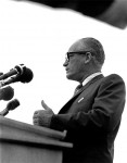 Barry Goldwater in Cairo Il 10 02 1964 60 117x150 Barry Goldwater Campaigns in Cairo